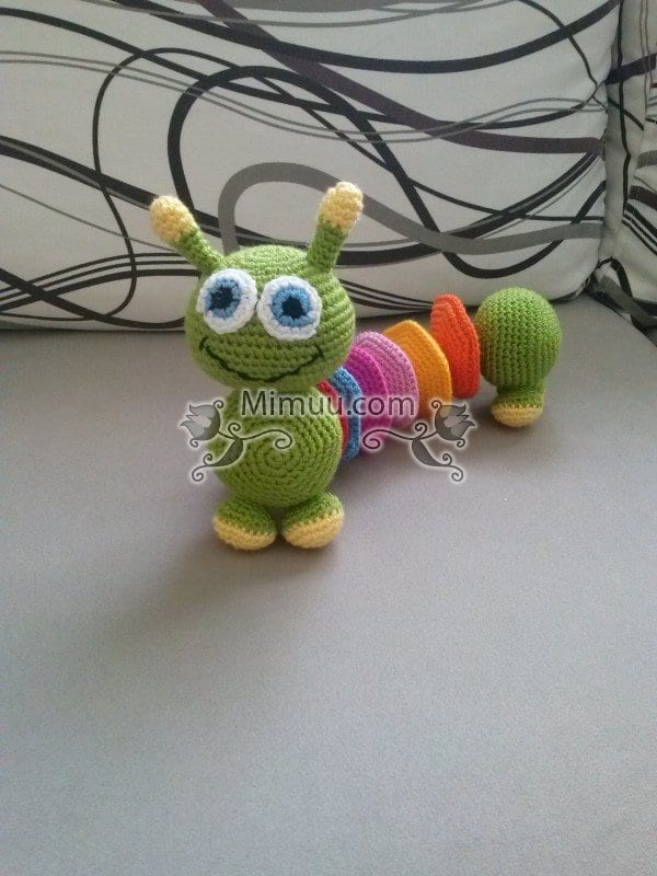 Amigurumi Renkli Tırtıl Modeli 2