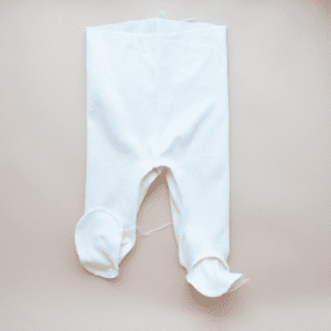 Sevimli Ayaklı Bebek Pantolonu Yapılışı 12