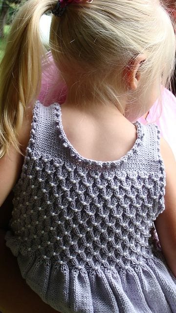 Kız Bebeklere Örgü Elbise Modelleri 103