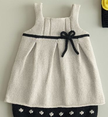 Kız Bebeklere Örgü Elbise Modelleri 26