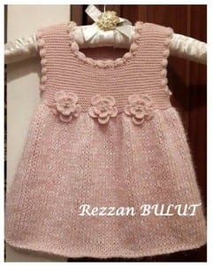 Kız Bebeklere Örgü Elbise Modelleri - Resim 46