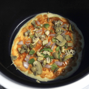 Mantarlı Tavuklu Kolay Pizza Yapılışı 8