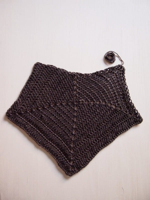 Tığ İşi Asimetrik Yelek Modeli Yapılışı 4