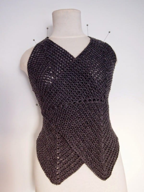 Tığ İşi Asimetrik Yelek Modeli Yapılışı 7