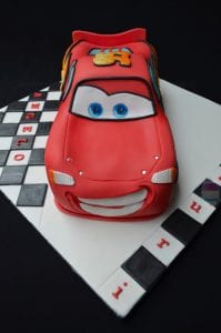 Şimşek McQueen Araba Yaş Pasta Yapımı