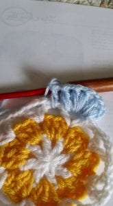 Çiçekli Battaniye Modeli Yapılışı 15