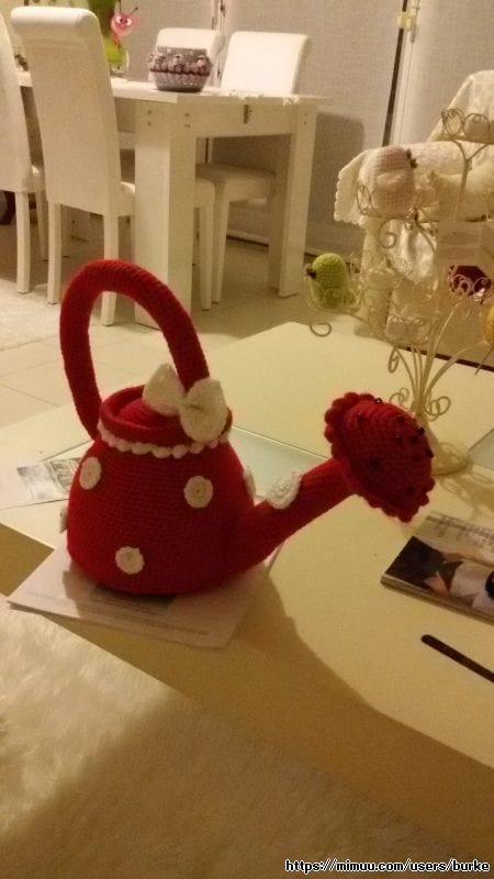 varmı sulanacak çiçek...