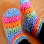 Yıldız Örgü Bebek Çorabı Nasıl Yapılır?
