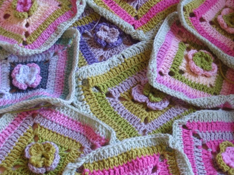 Çiçekli Bebek Battaniyesi Nasıl Yapılır? 45