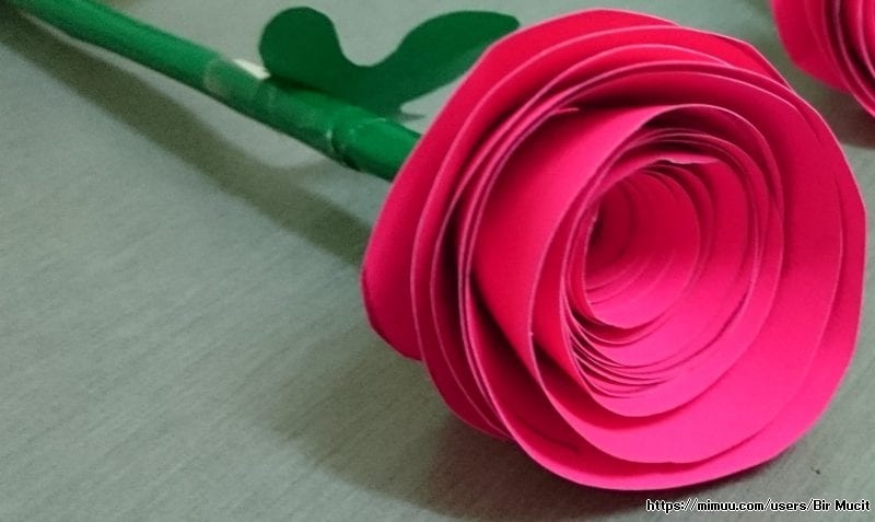 Kağıttan gül nasıl yapılır? Çok kolay ve çok güzel