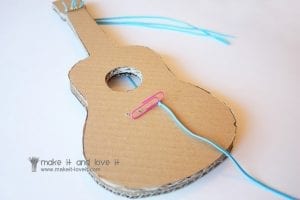 Kartondan Gitar Nasıl Yapılır? - Resim 15