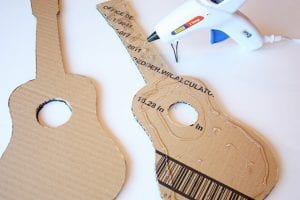 Kartondan Gitar Nasıl Yapılır? - Resim 4