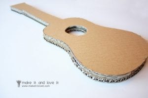 Kartondan Gitar Nasıl Yapılır? - Resim 5