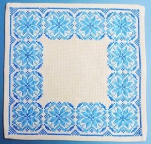 Kanaviçe Sehpa Örtüsü Örnekleri - Resim 39