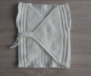 Kruvaze Bebek Yeleği Örgü 1