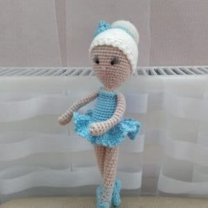 Amigurumi Balerin Bebek Yapılışı 19