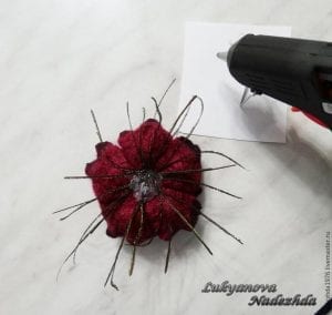 Yün Keçeden Çiçek Yapımı - Resim 22