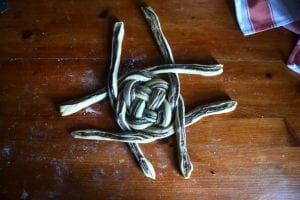 Örgülü Ekmek Tarifi - Resim 26