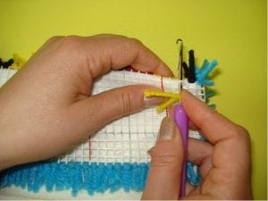 Halı Dokuma Tekniği ile Yastık Yapımı - Resim 1