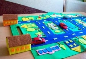 Keçeden Oyun Evi Battaniye Yapımı - Resim 27