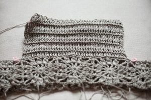 Kumaşla Motifli Örgü Çocuk Elbise Yapımı - Resim 21