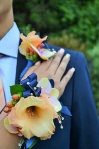 Gelin Bilekliği ve Damat Yaka Çiçeği Modelleri - Resim 12
