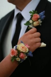 Gelin Bilekliği ve Damat Yaka Çiçeği Modelleri - Resim 31