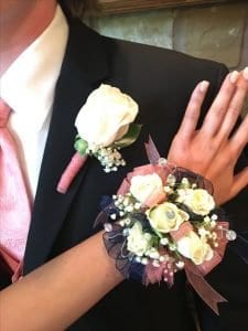 Gelin Bilekliği ve Damat Yaka Çiçeği Modelleri - Resim 38