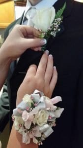 Gelin Bilekliği ve Damat Yaka Çiçeği Modelleri - Resim 48