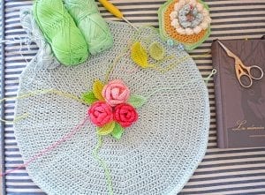 Güllü Yuvarlak Yastık Yapılışı - Resim 1