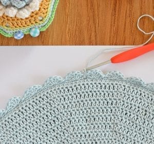 Güllü Yuvarlak Yastık Yapılışı - Resim 41