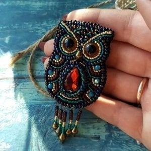 Boncuk ve Pullardan Yapılmış Aksesuarlar - Resim 6