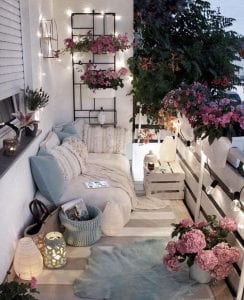 Küçük Balkon Dekorasyonu İçin Örnekler - Resim 90