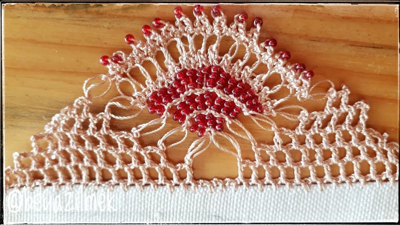 Kum boncuklu namaz örtüsü modelleri