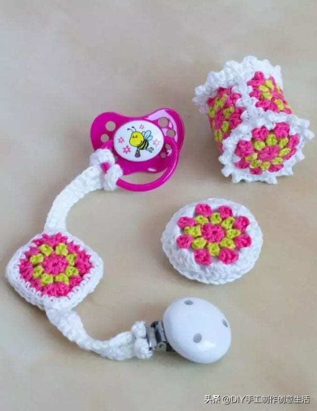 Örgü Emzik Askısı Yapımı 9