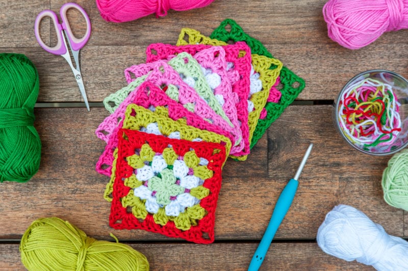 Örgü Kırlent Yapımı Anlatımlı 14