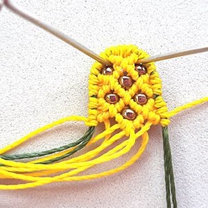 Makrome Ananas Küpe Nasıl Yapılır? - Makrome Ananas Nasıl Yapılır? 10
