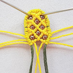 Makrome Ananas Küpe Nasıl Yapılır? - Makrome Ananas Nasıl Yapılır? 12