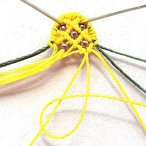 Makrome Ananas Küpe Nasıl Yapılır? - Makrome Ananas Nasıl Yapılır? 7