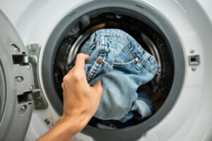 Kot Pantolon Çamaşır Makinesinde Nasıl Yıkanır? 2