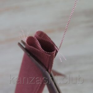 Kurdeleden Çiçek Modelleri ve Yapılışları - Resim 7