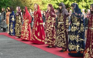 Kına Gecelerinin Vazgeçilmezi Bindallı Modelleri 44
