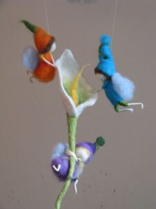 Yün Keçe Bebek Modelleri - Yün Keçe Bebek Yapımı ve Modelleri 33