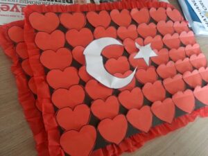 Okul Öncesi Bayrak Etkinlikleri - 20 Farklı Fikir ve Şablon - Bayrak Etkinlikleri Okul Öncesi 17