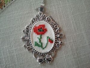 Kanaviçe Kolye Yapımı - Resim 26