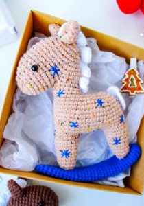 Amigurumi Sallanan At Yapımı - Resim 5
