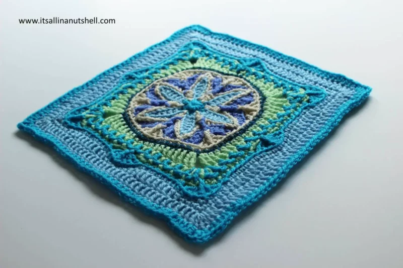 Çiçek Mandala Kare Motif Yapılışı 18