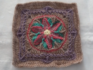 Çiçek Mandala Kare Motif Yapılışı 21