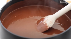 4 Malzemeli Çikolatalı Dondurma Tarifi 6