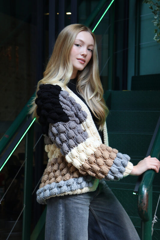 Yeni Moda Örgü Hırka Modelleri 11